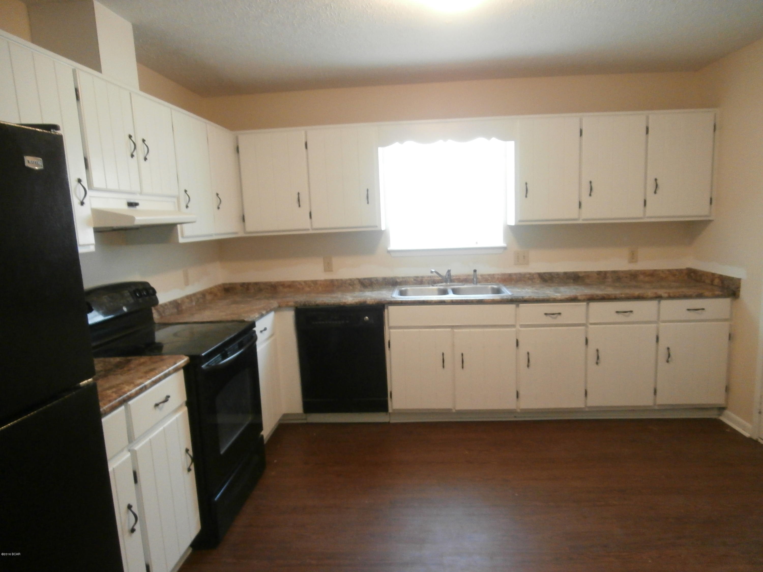 Shadow Bay Unit 1 - Residential Lease