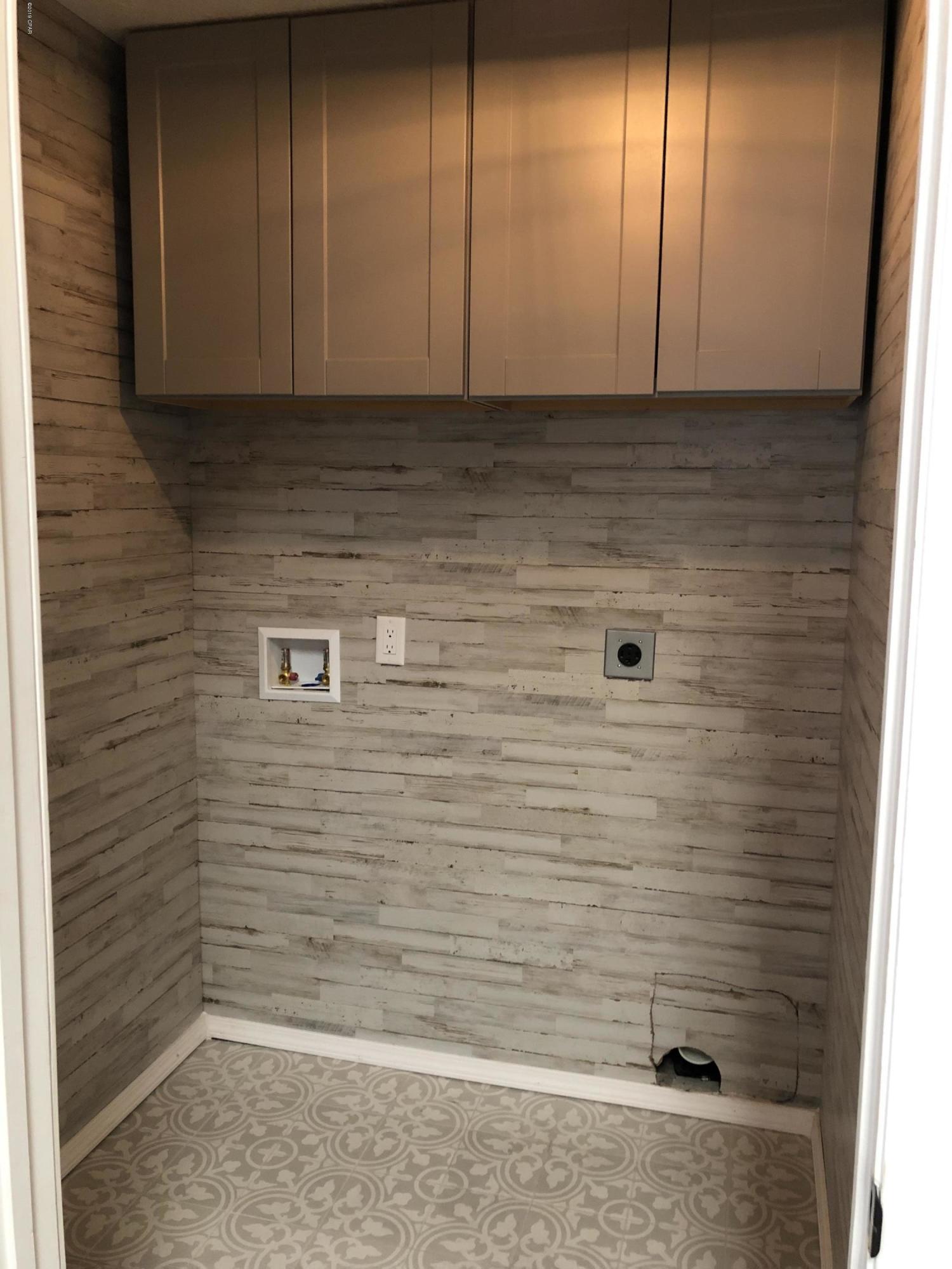 Palm Cove - Residential Lease