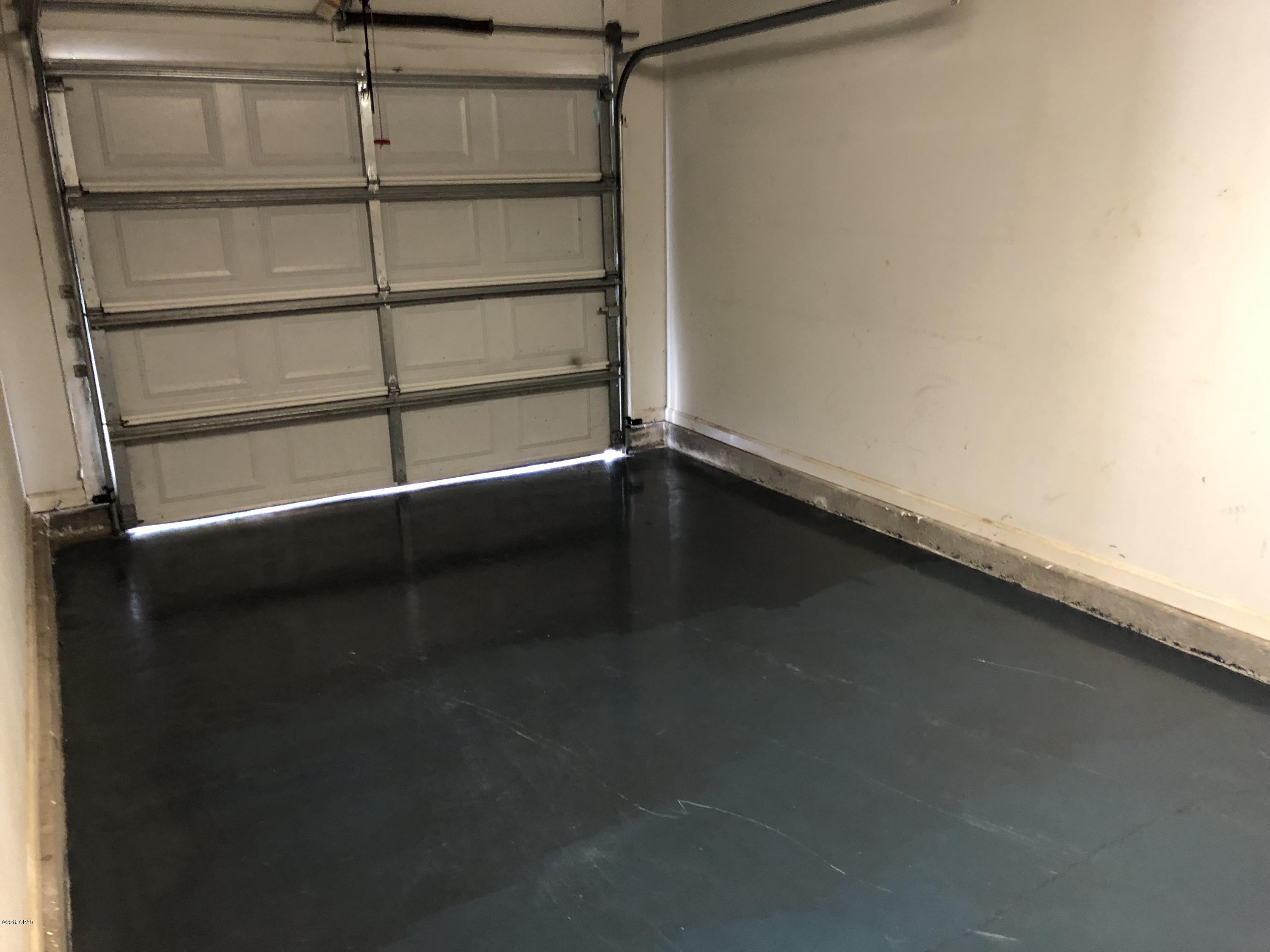 Palm Cove - Residential Lease