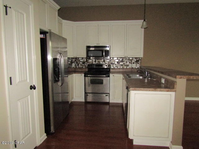 [No Recorded Subdiv] - Residential Lease