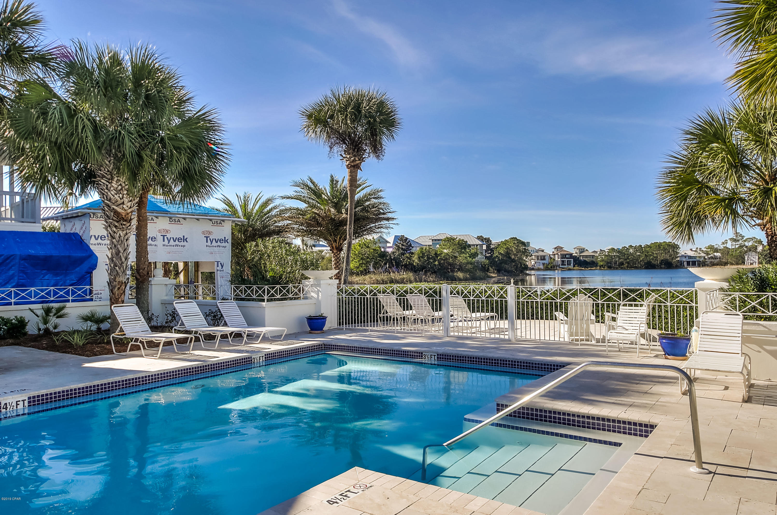 Carillon Beach Inn - Residential
