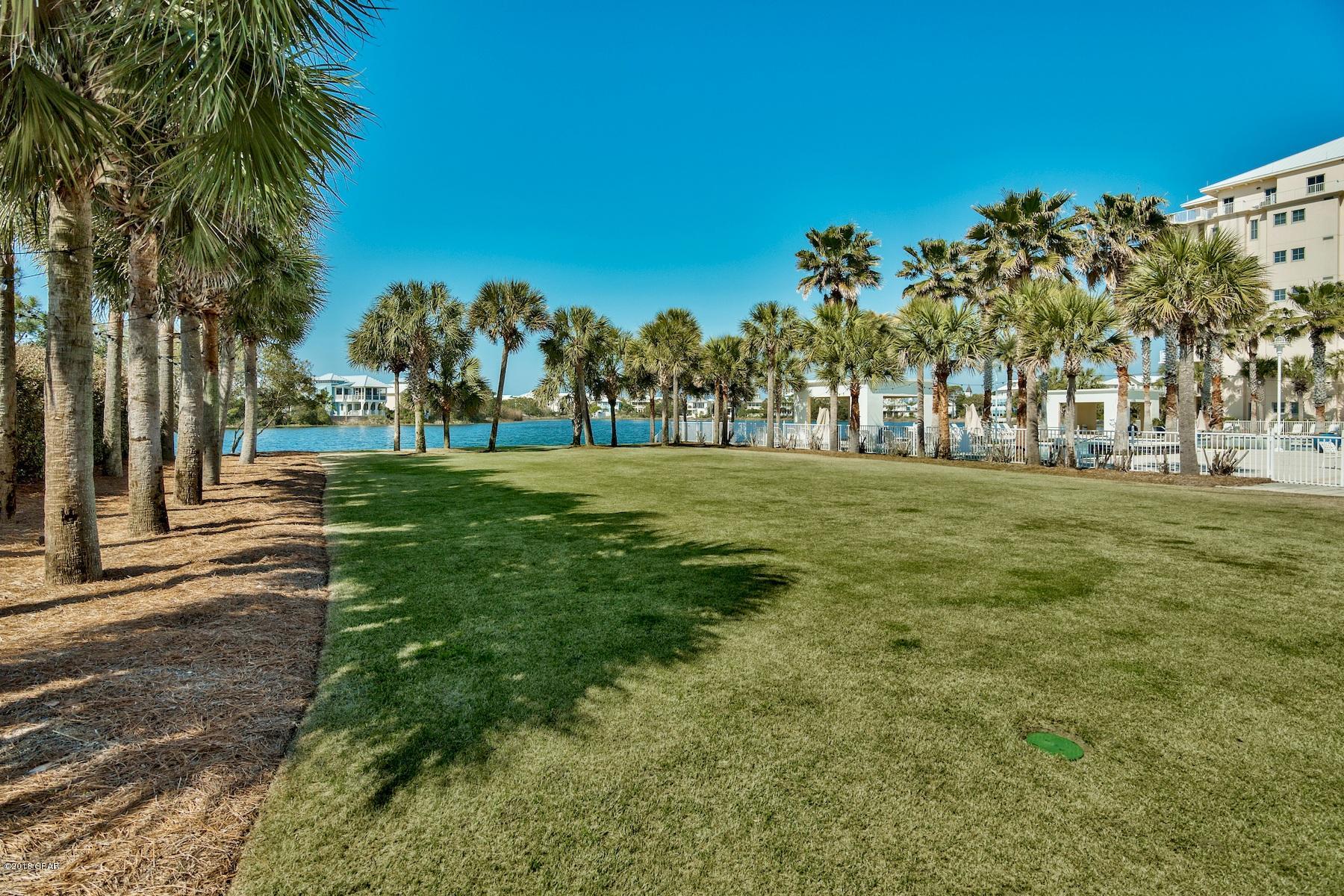 Carillon Beach Inn - Residential