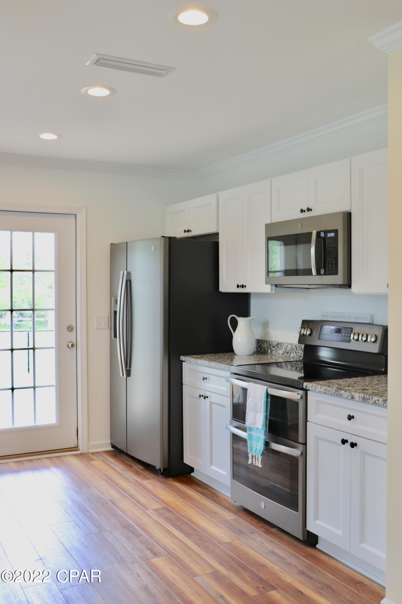 Lake Forest Estates - Residential