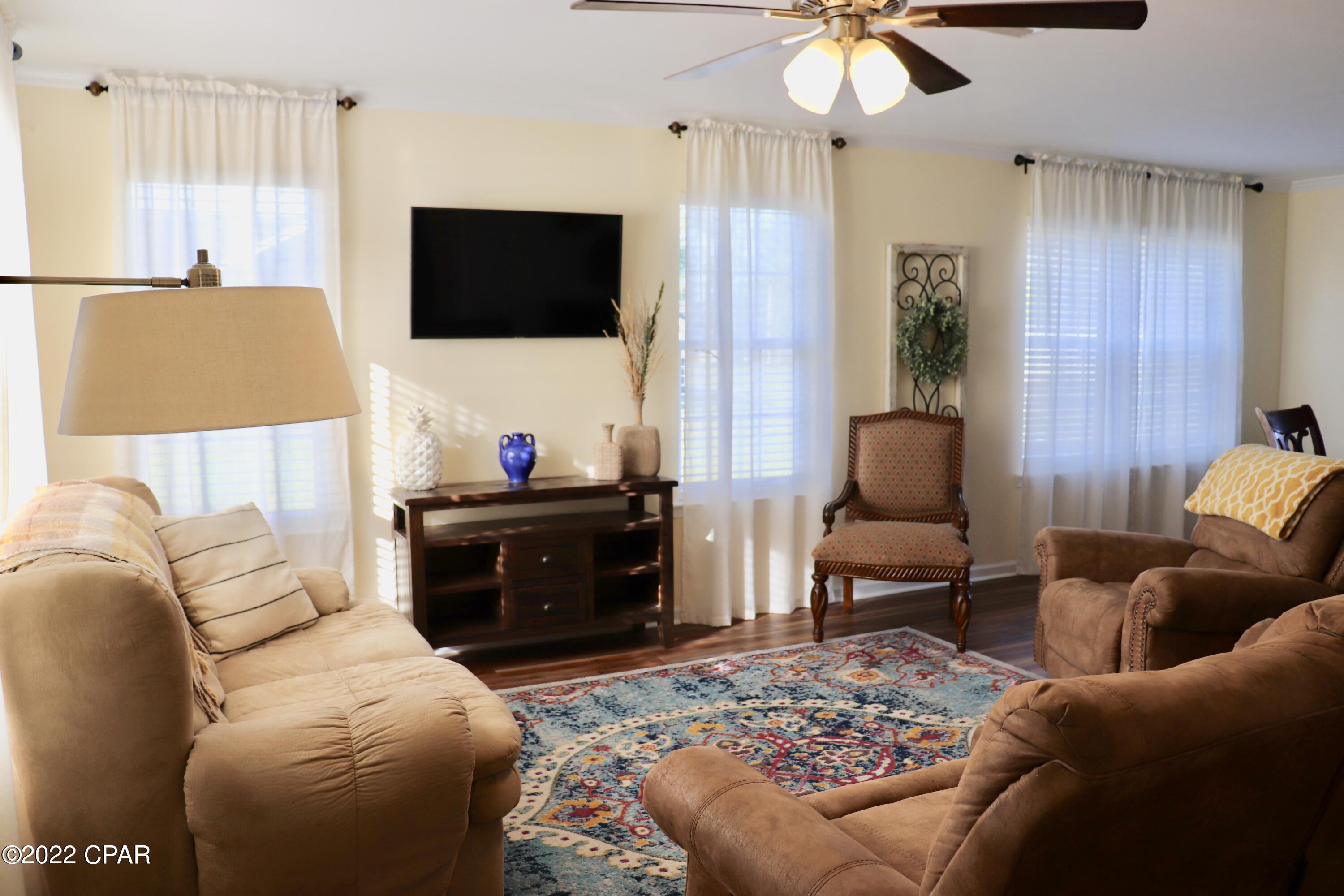 Lake Forest Estates - Residential