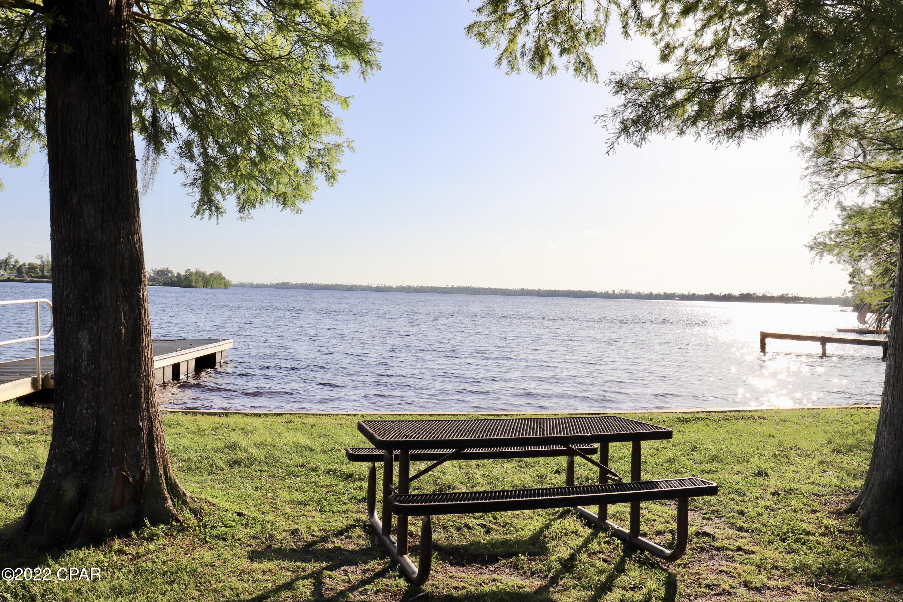 Lake Forest Estates - Residential