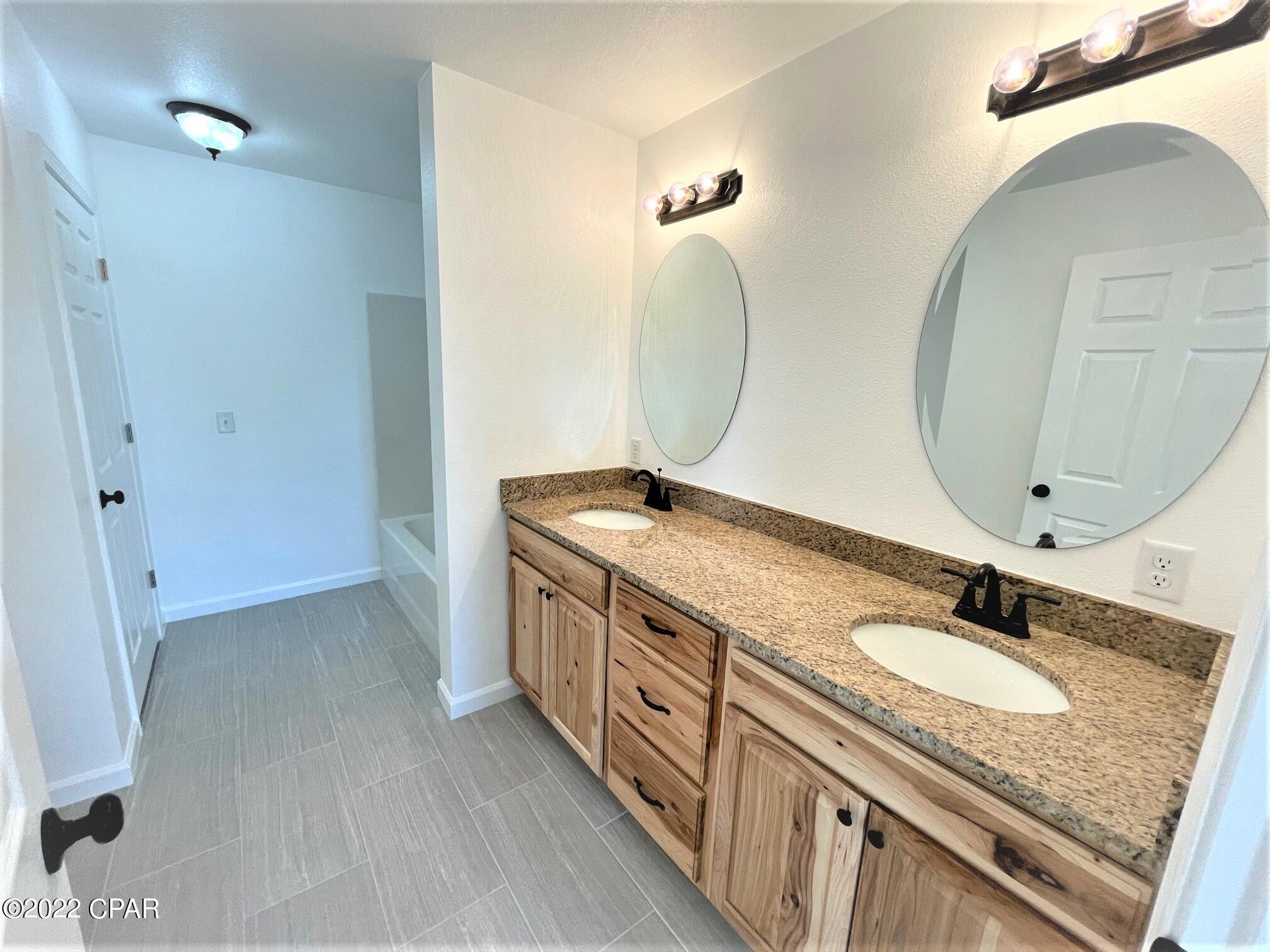 Grand Ridge - Residential