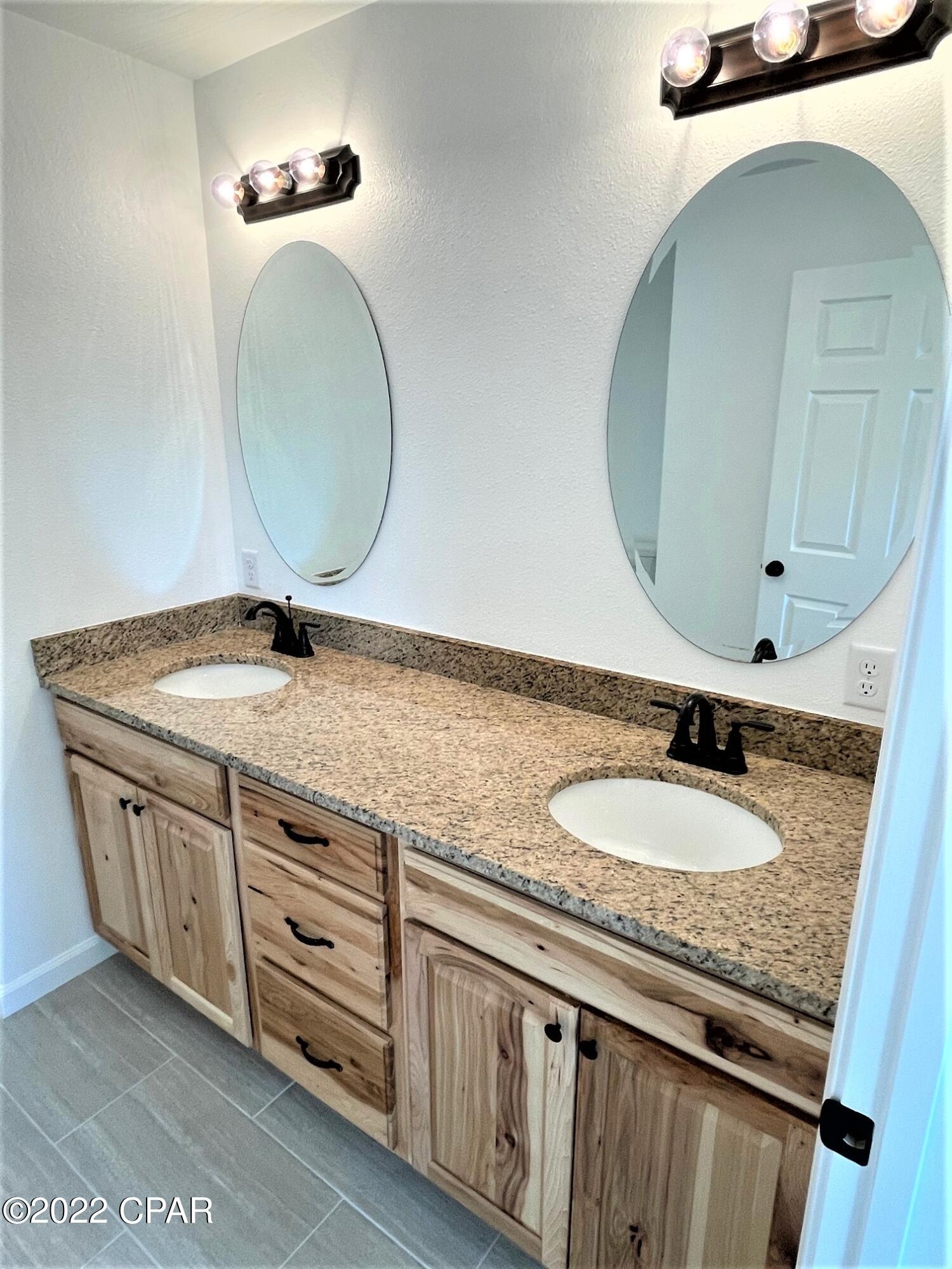 Grand Ridge - Residential