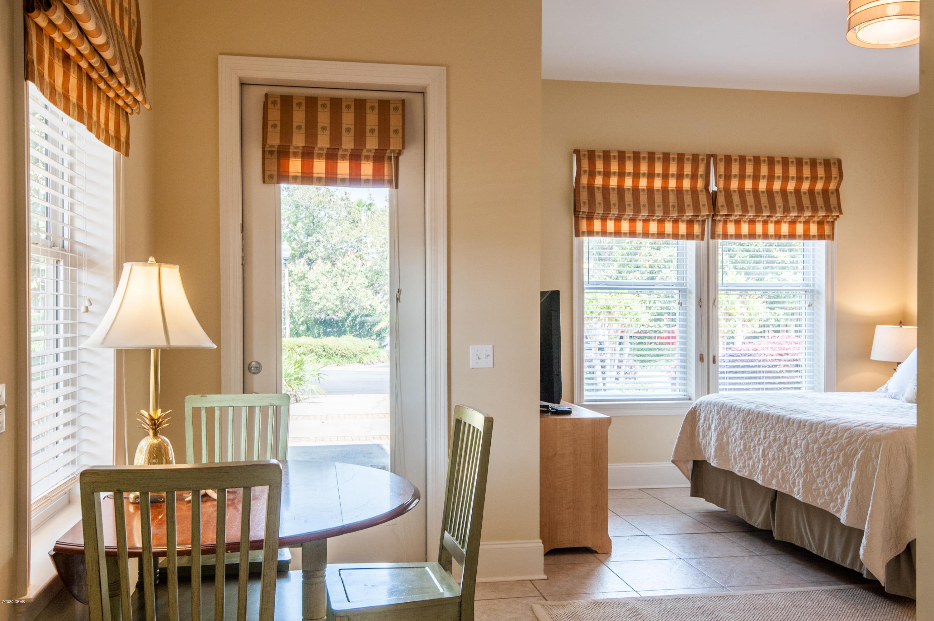 La Valencia Beach Resort - Residential