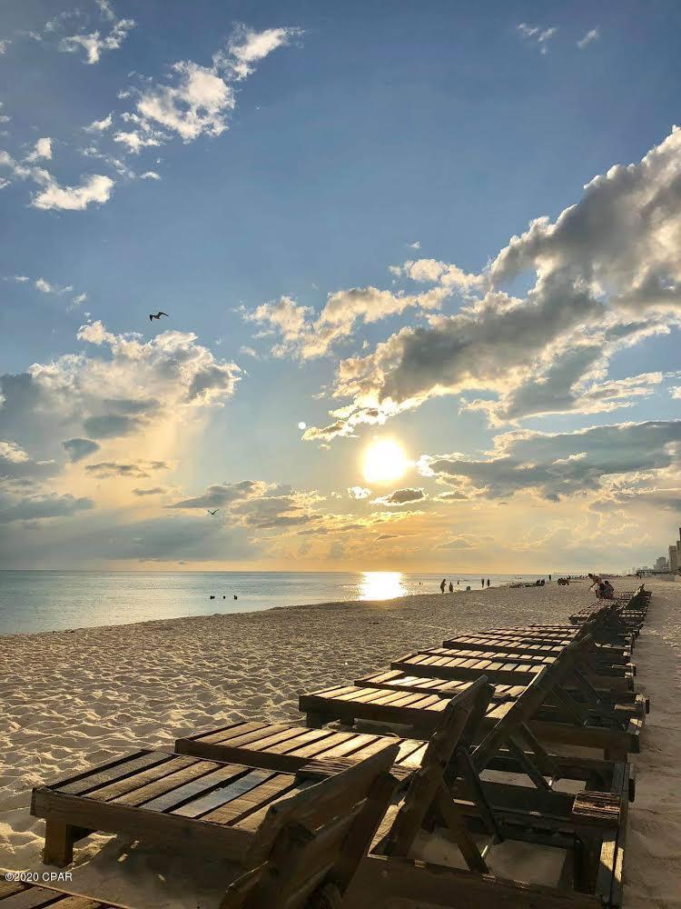 La Valencia Beach Resort - Residential