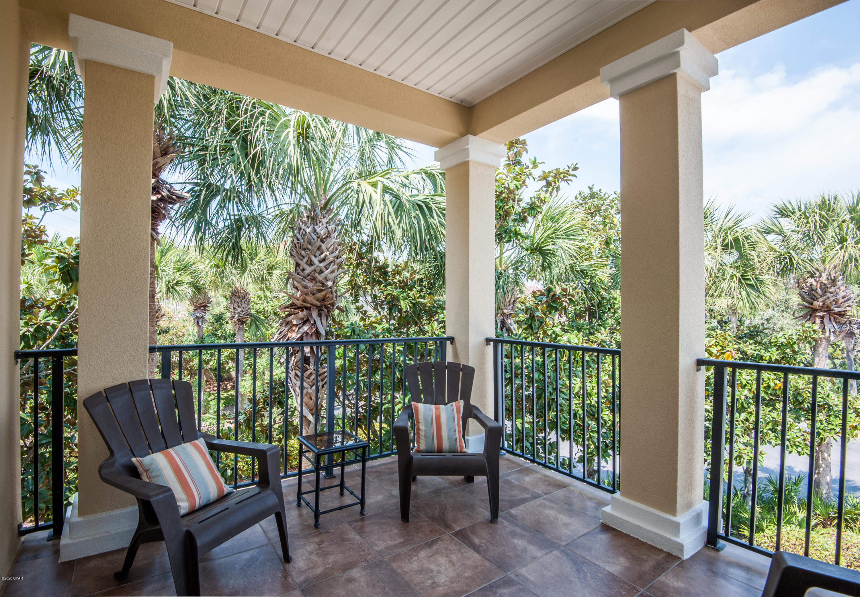 La Valencia Beach Resort - Residential