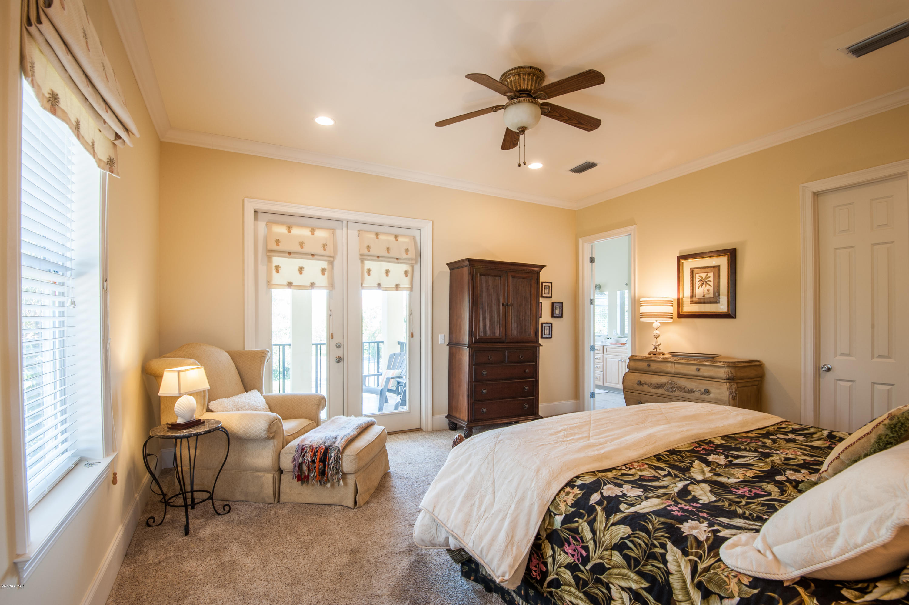 La Valencia Beach Resort - Residential