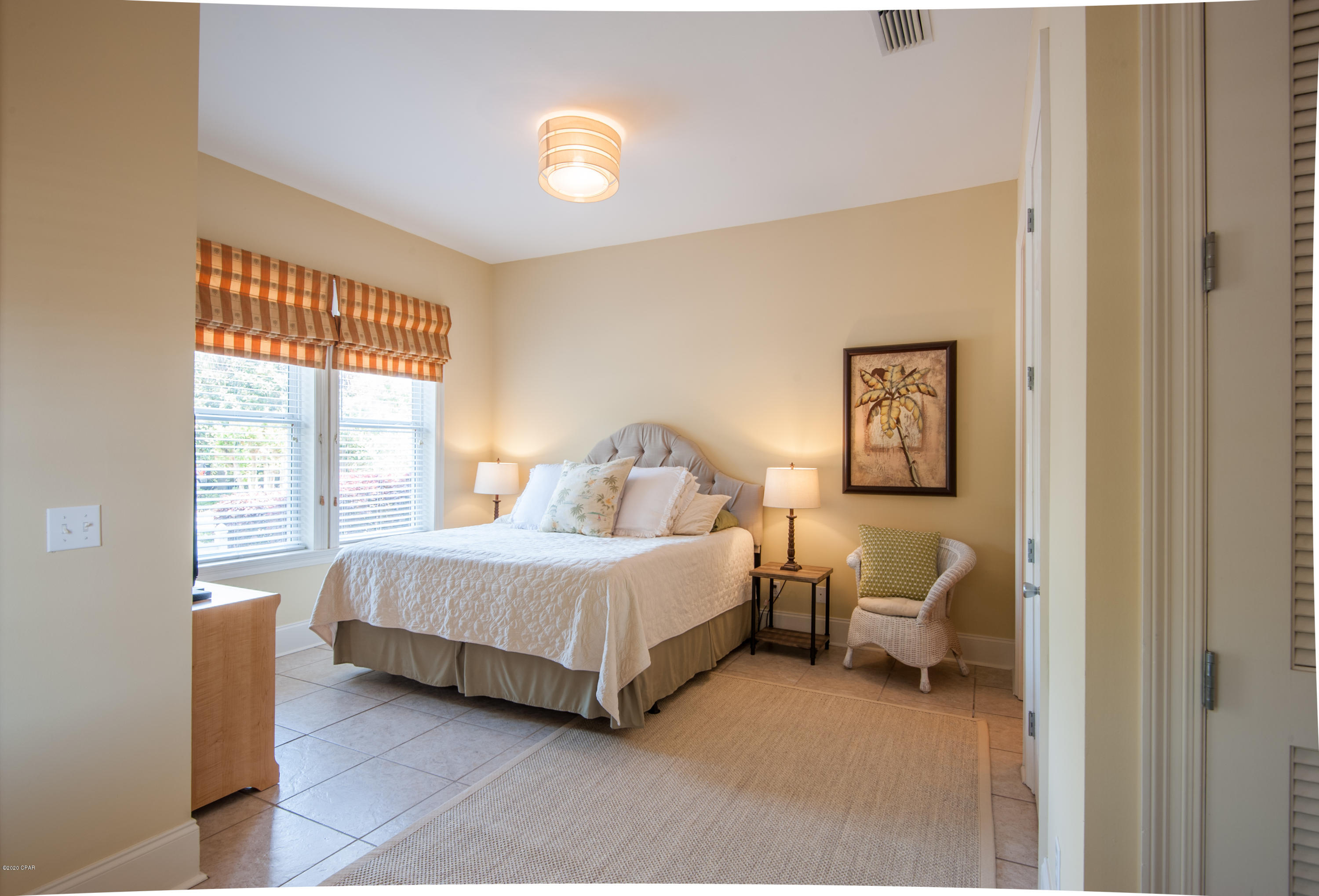 La Valencia Beach Resort - Residential