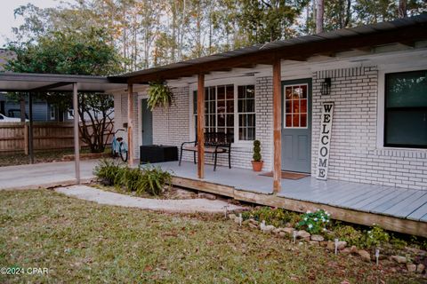 A home in Bonifay