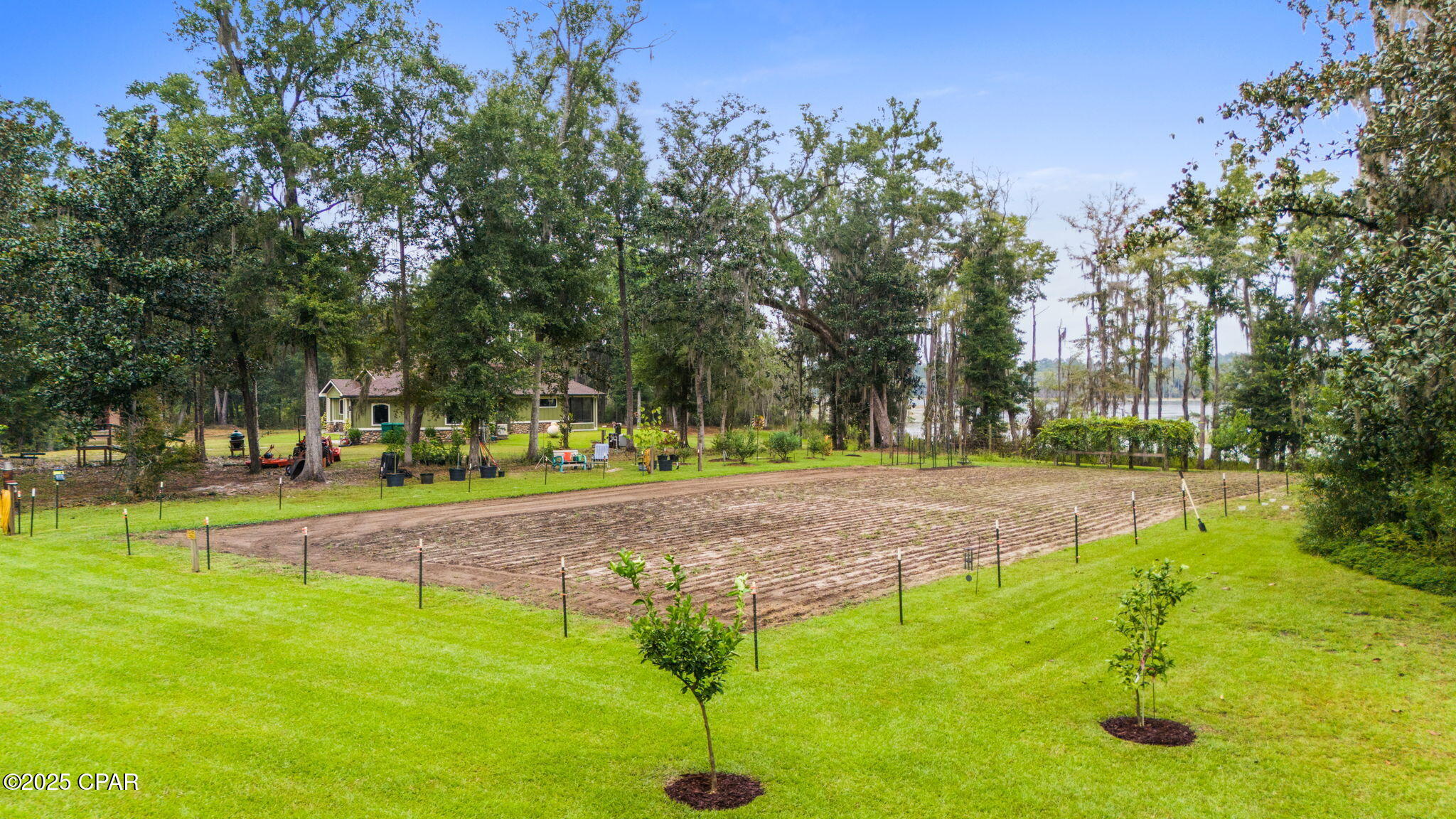 Paradise Oaks - Residential