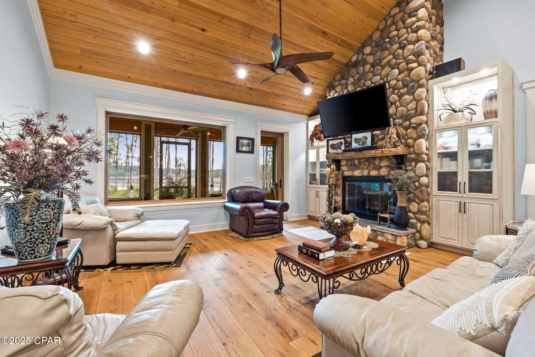 Paradise Oaks - Residential