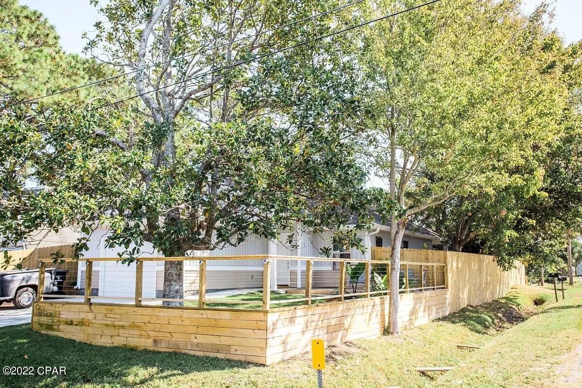 Biltmore Beach 1st Add - Residential