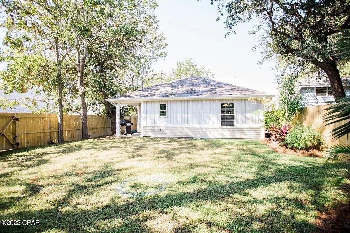 Biltmore Beach 1st Add - Residential