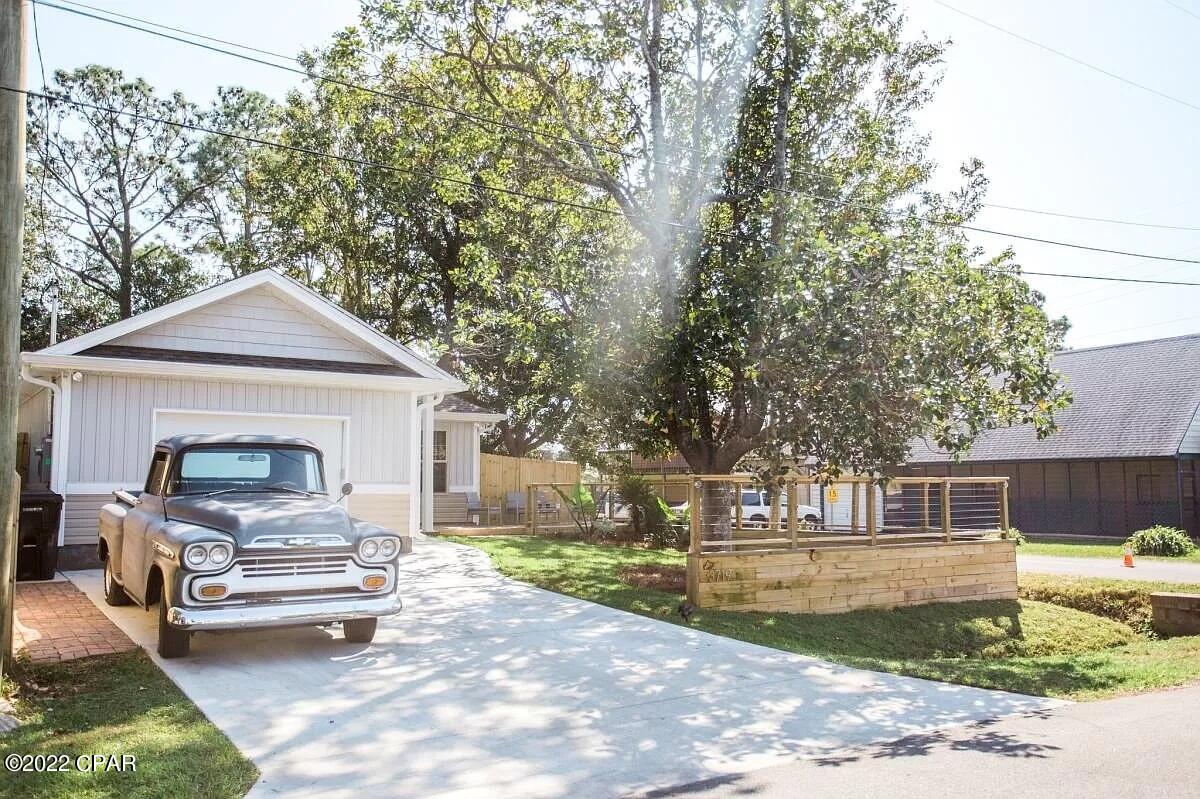 Biltmore Beach 1st Add - Residential