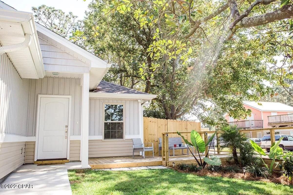 Biltmore Beach 1st Add - Residential