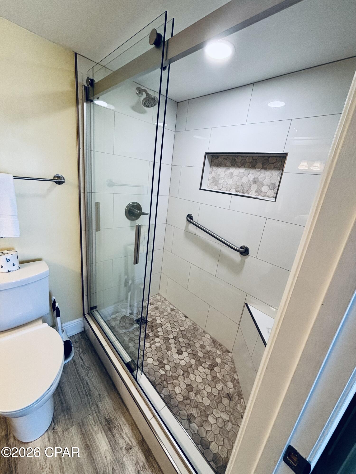 Moonspinner Apartments - Residential