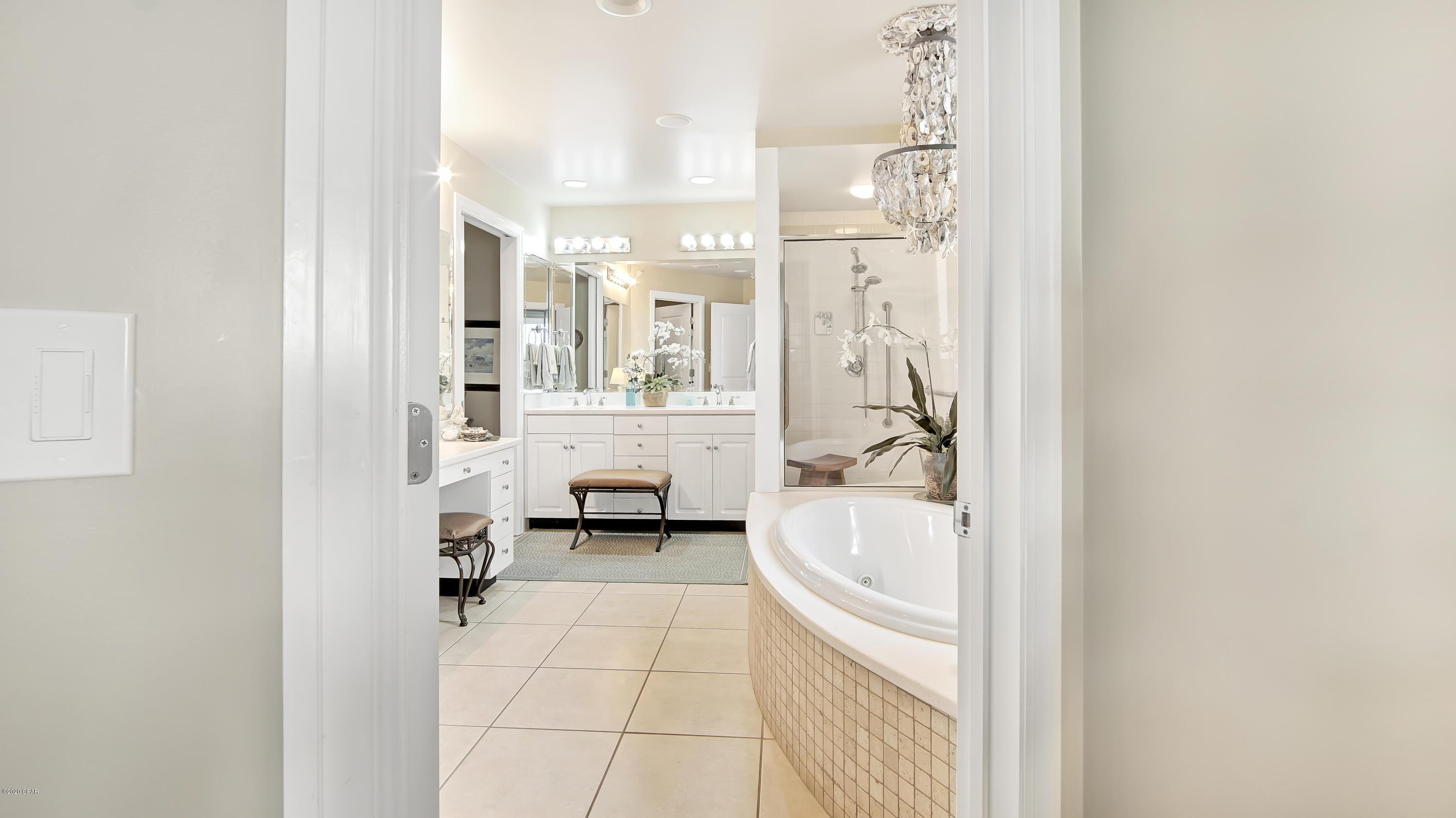 En Soleil Condo - Residential