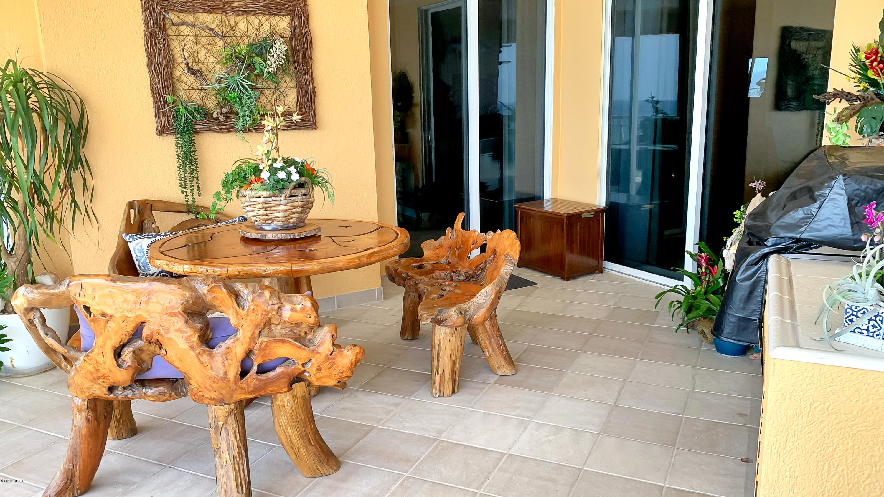 En Soleil Condo - Residential