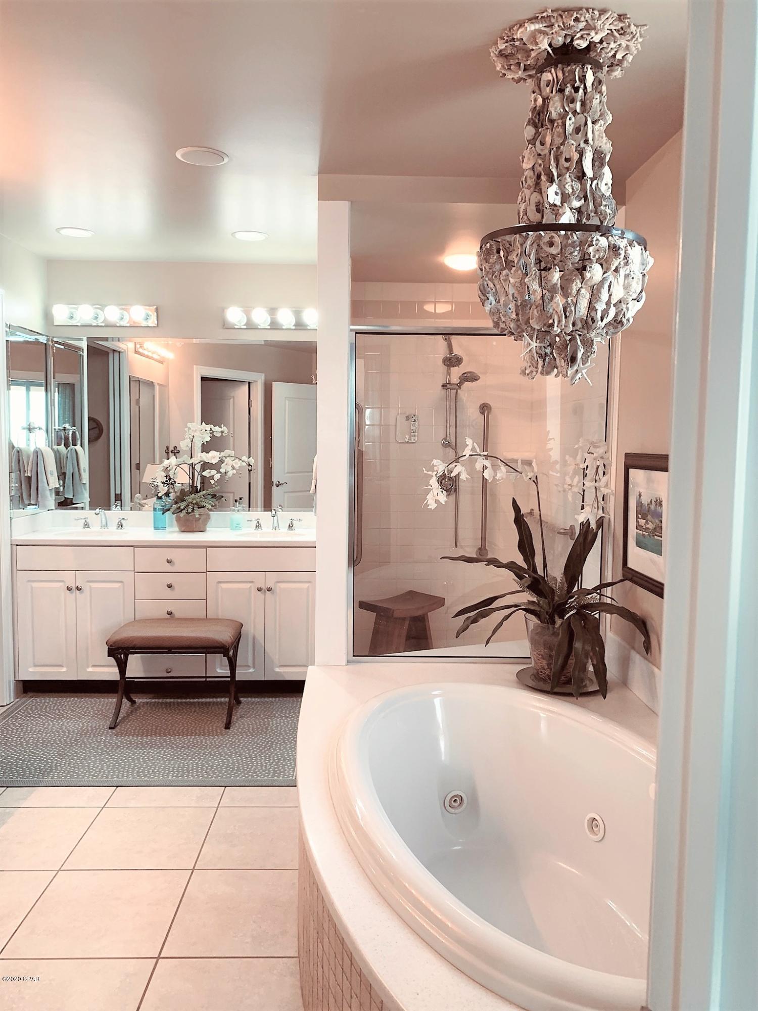 En Soleil Condo - Residential