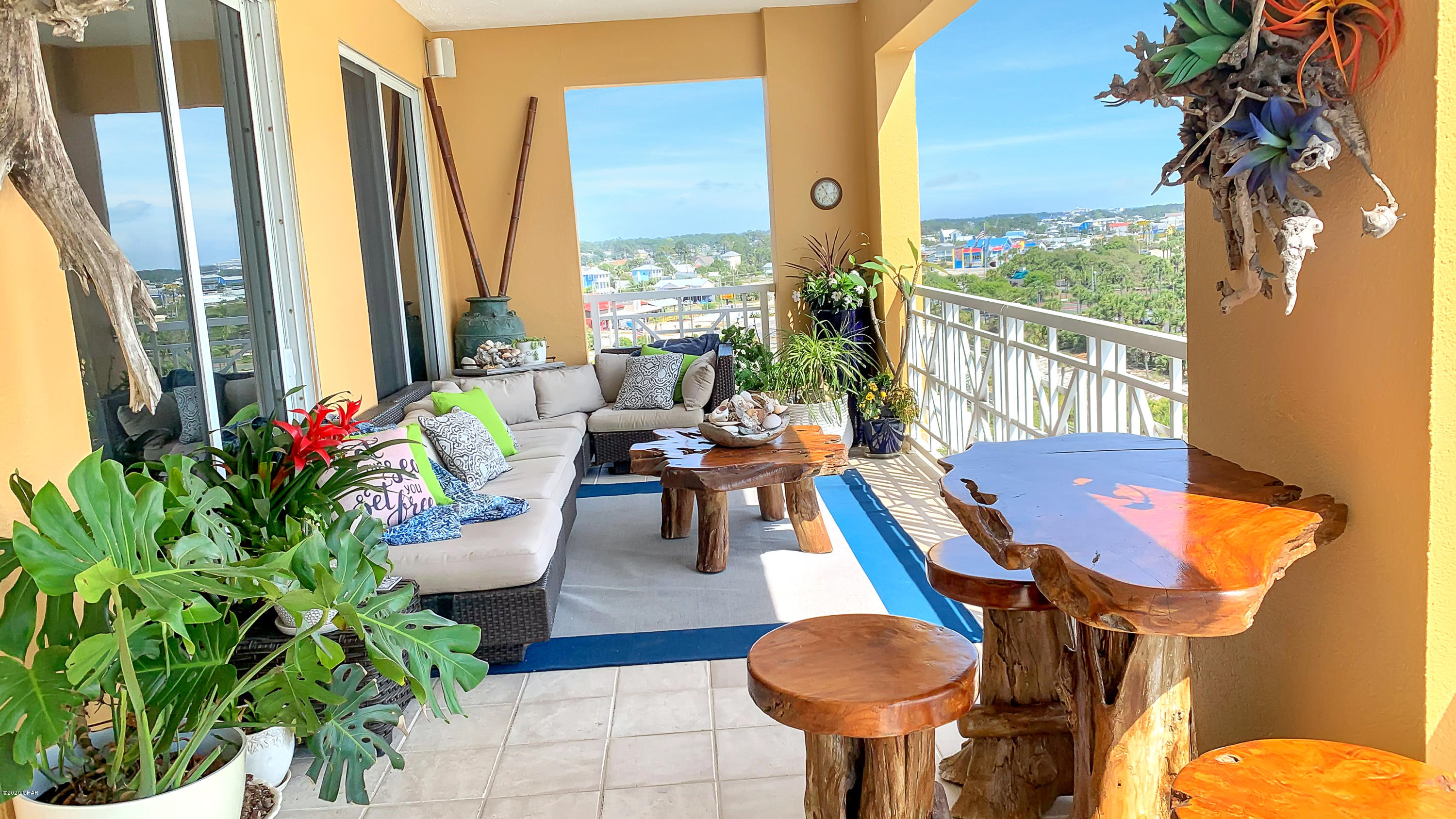 En Soleil Condo - Residential