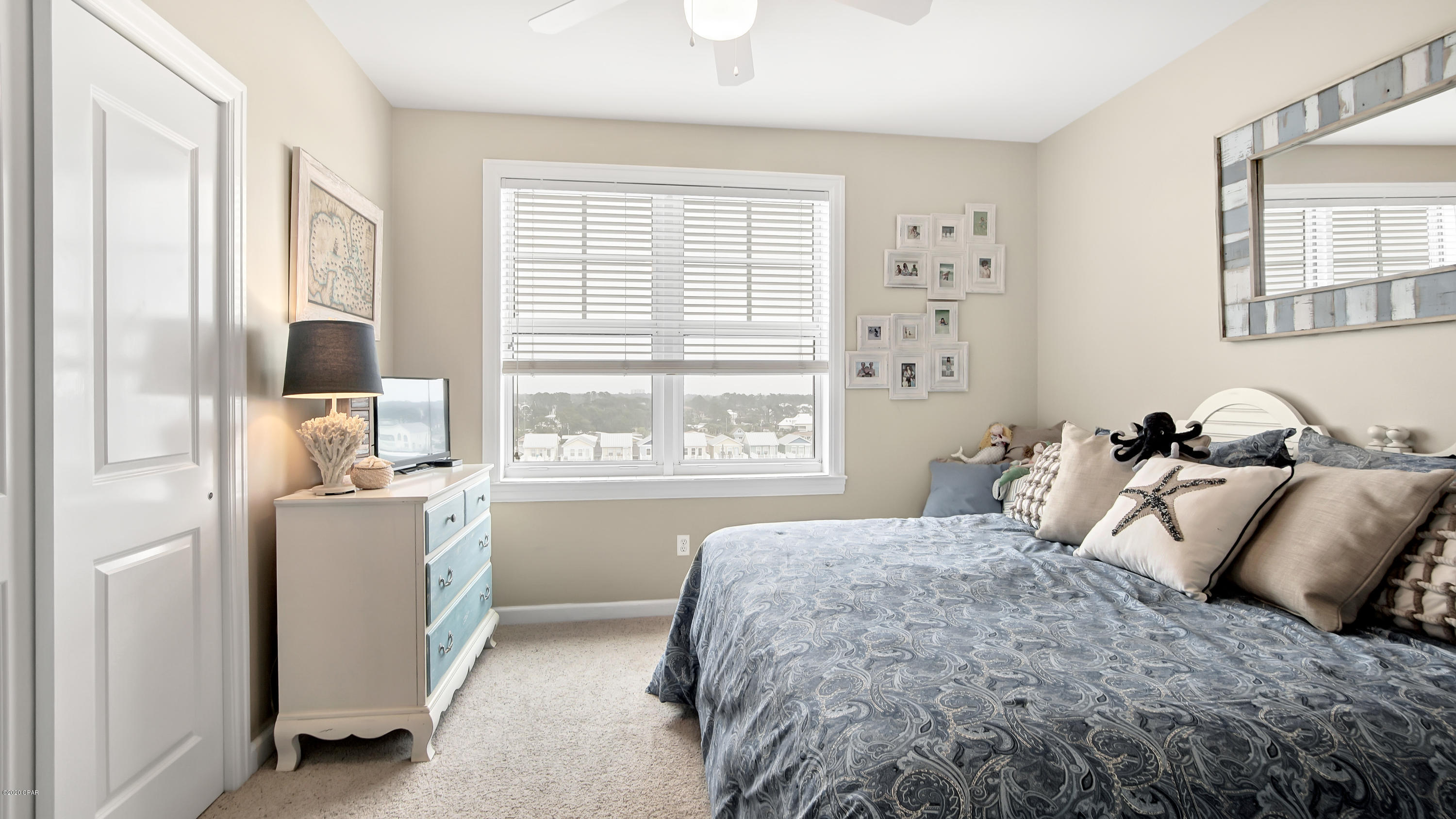 En Soleil Condo - Residential