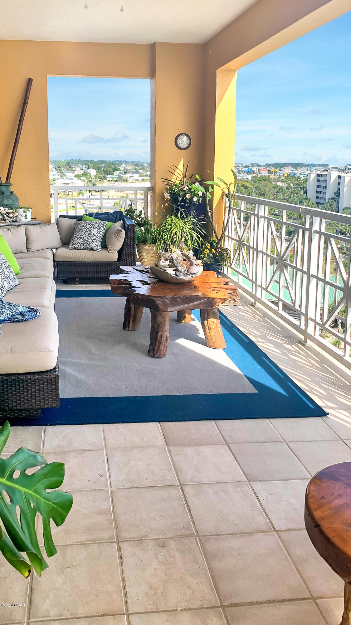 En Soleil Condo - Residential