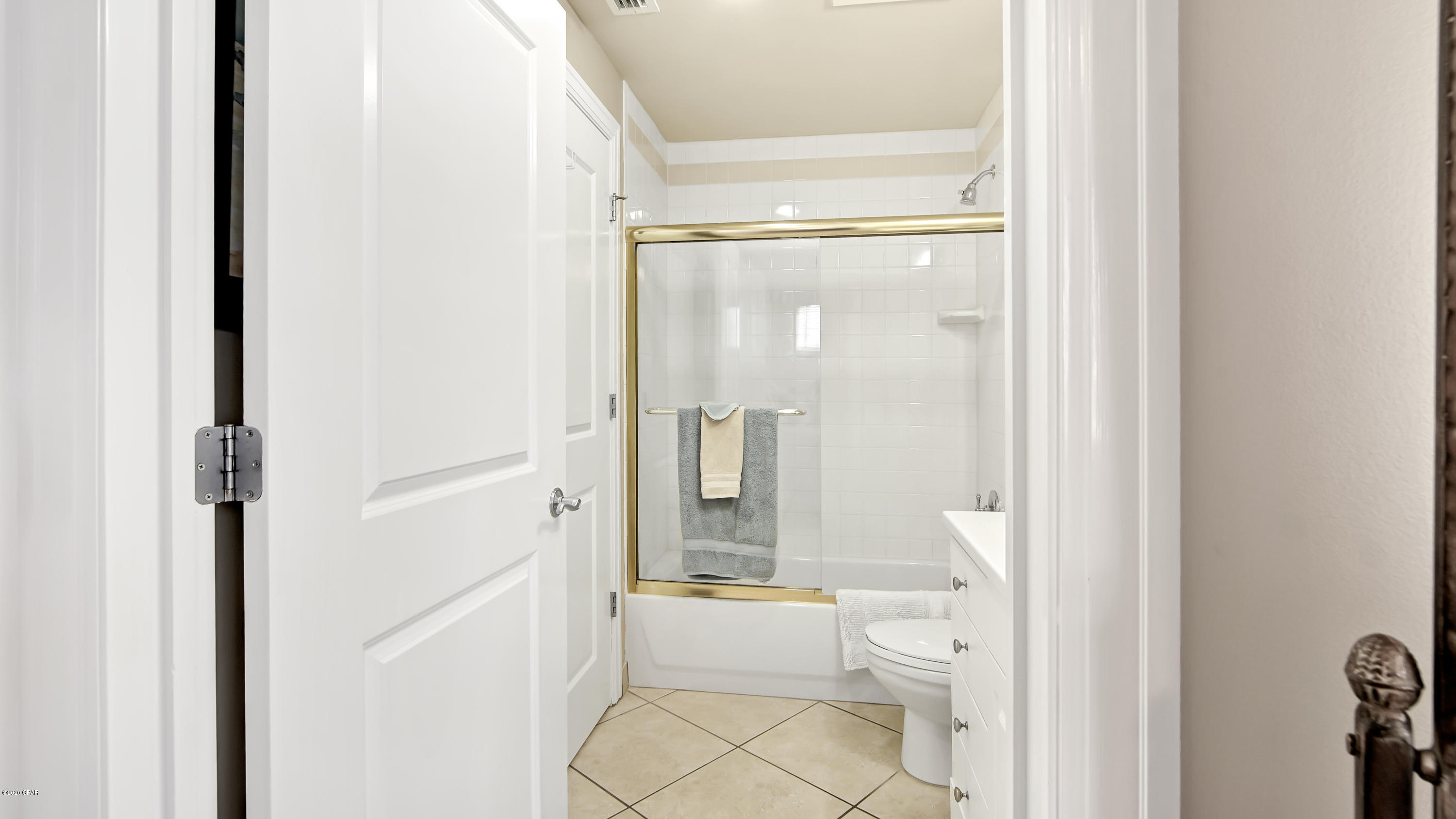 En Soleil Condo - Residential