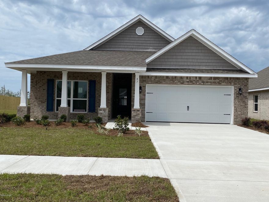 This Delray floor plan is a four sided brick home featuring LVP flooring throughout, plush carpet in bedrooms, granite countertops, beautiful interior

doors with brushed nickel hardware and quality paint. and 9' ceilings throughout. The kitchen is open with a center island and a corner pantry. The appliances

include a stove, microwave, and water filtration system. Bedroom one has two walk-in closets, double vanity and shower. Additional features include,

designer lighting package, Moen faucets and ceiling fans in bedroom one and living room per plan.