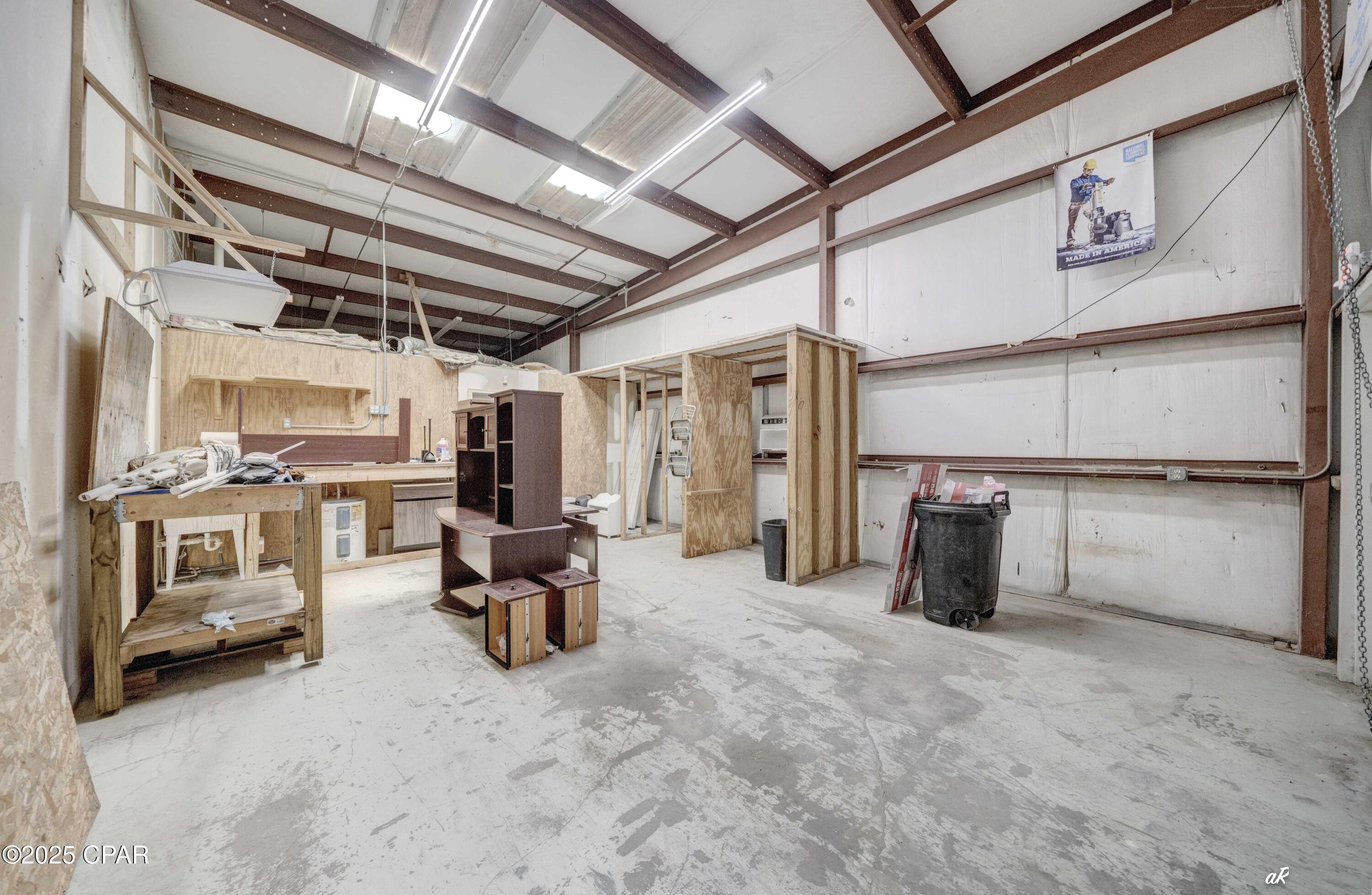 Mcelvey Commercial Park - Commercial Lease