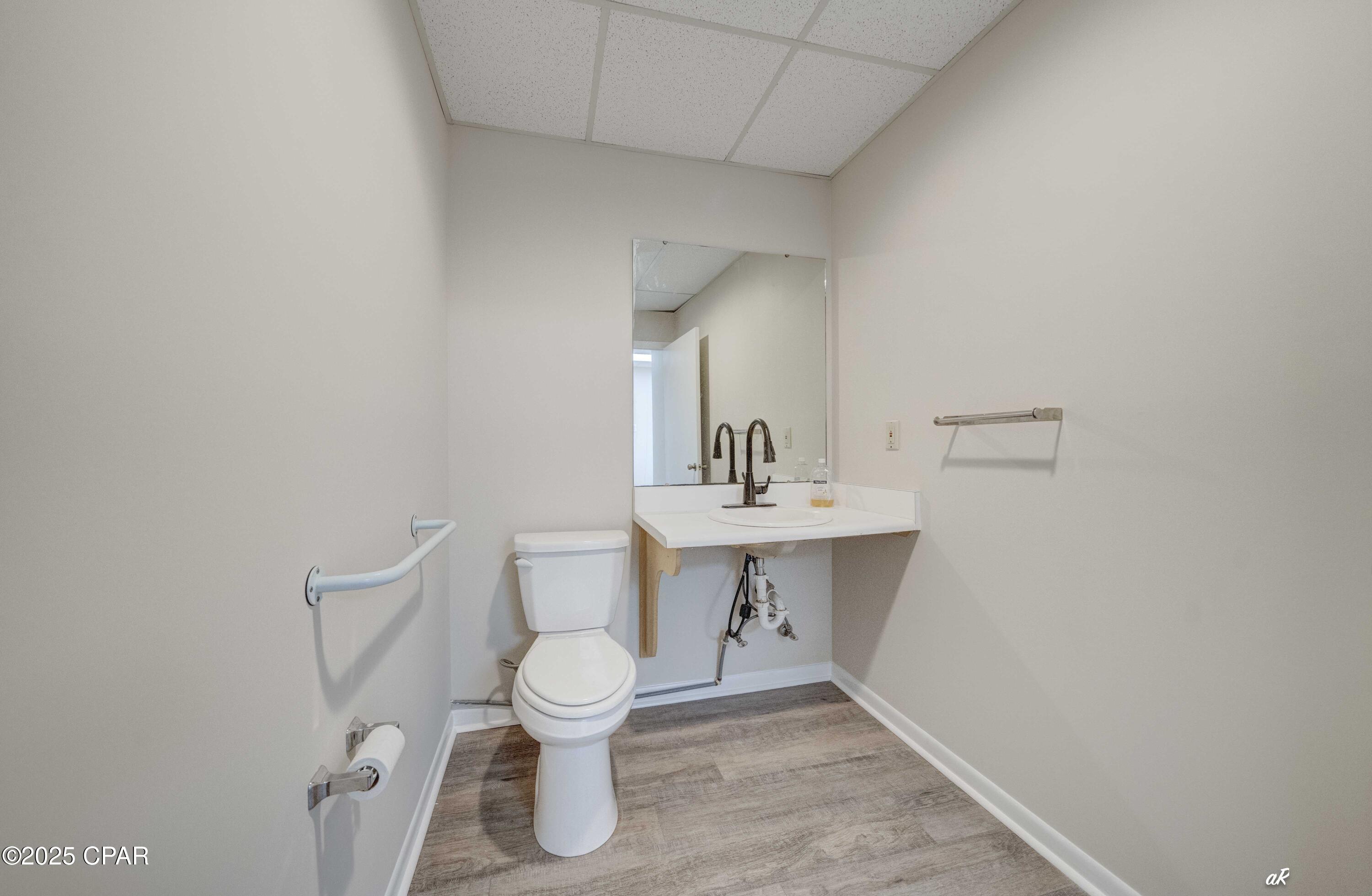 Mcelvey Commercial Park - Commercial Lease