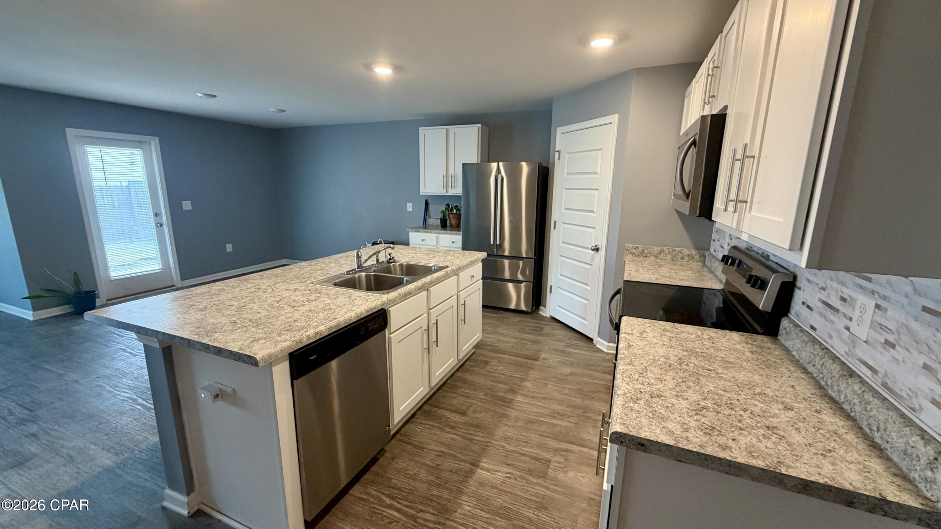 [No Recorded Subdiv] - Residential Lease