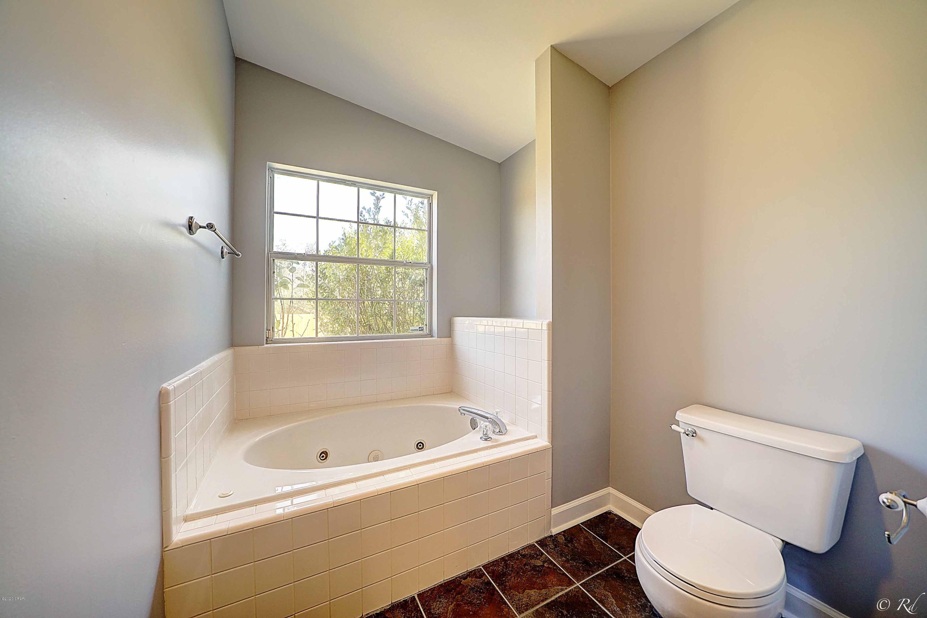 Colonial Est. - Residential