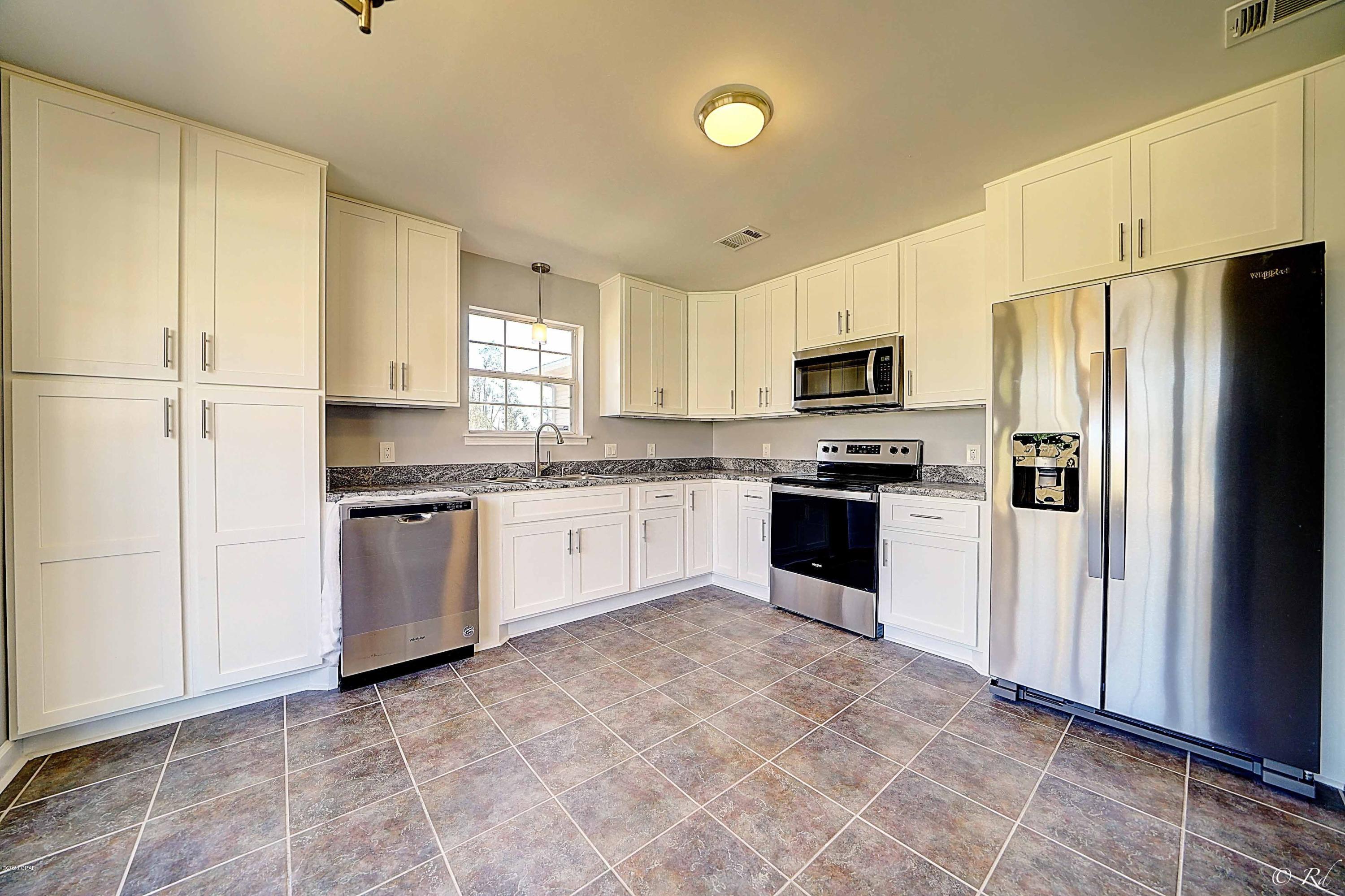 Colonial Est. - Residential