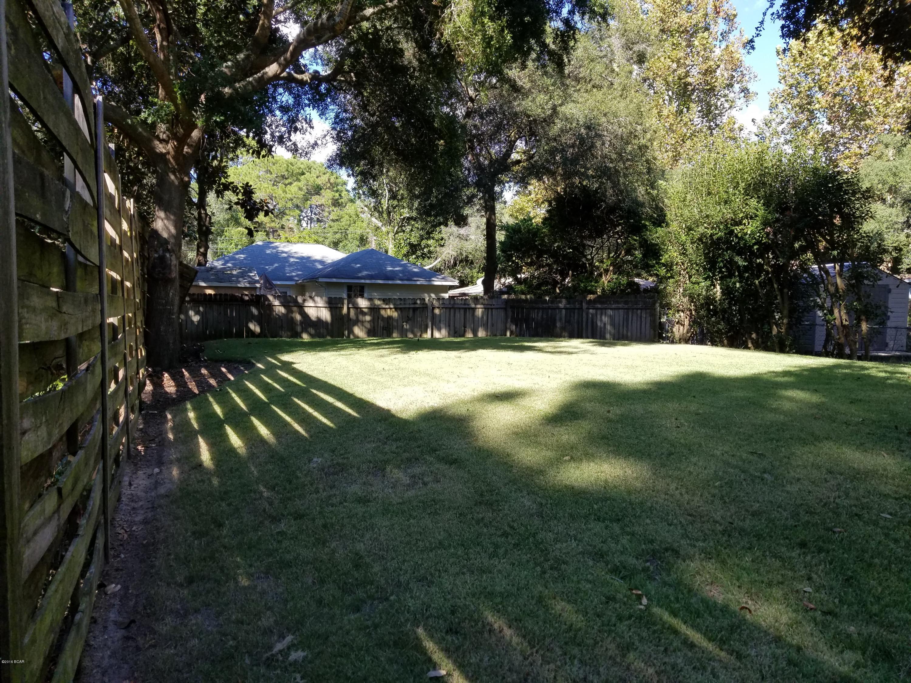 Magnolia Beach 1st Add - Residential