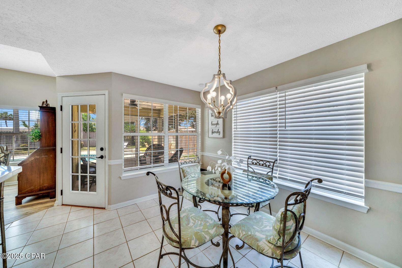 Summer Breeze - Residential