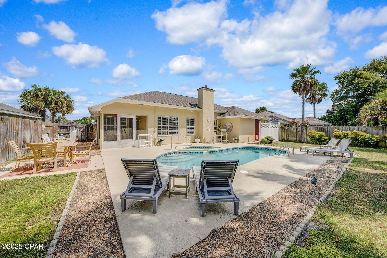 Summer Breeze - Residential