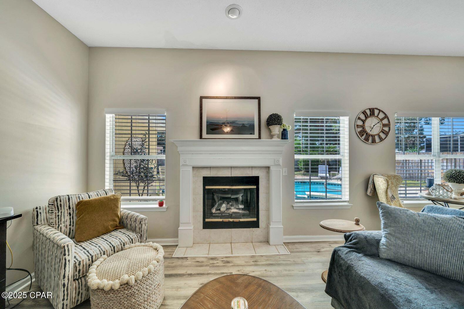 Summer Breeze - Residential