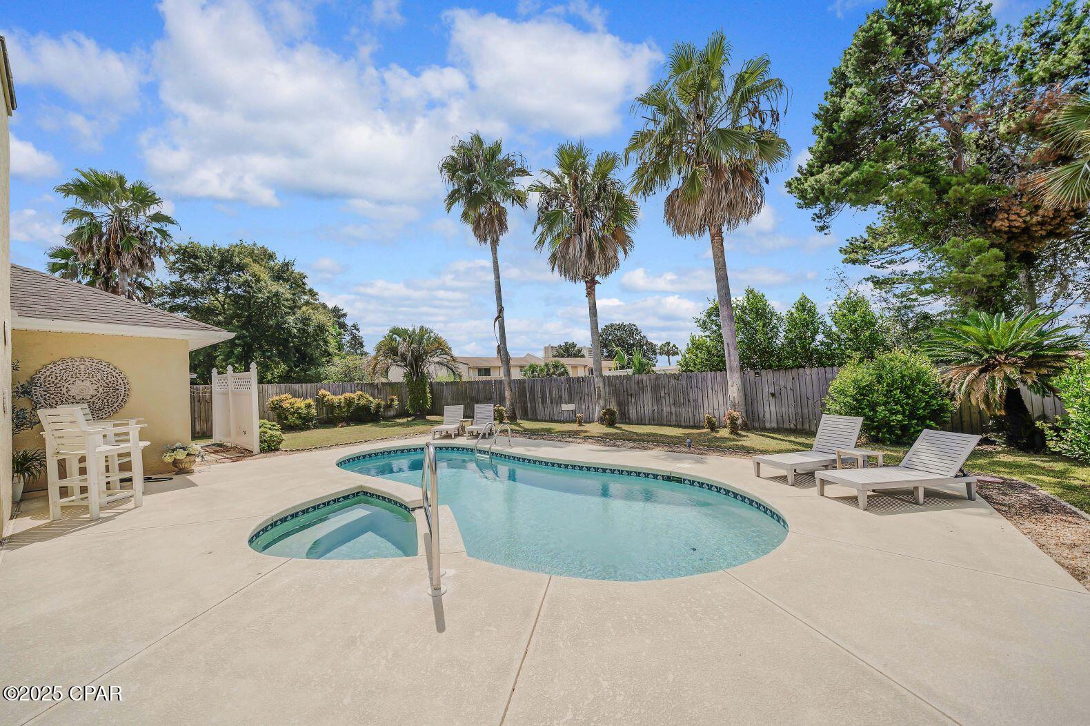 Summer Breeze - Residential