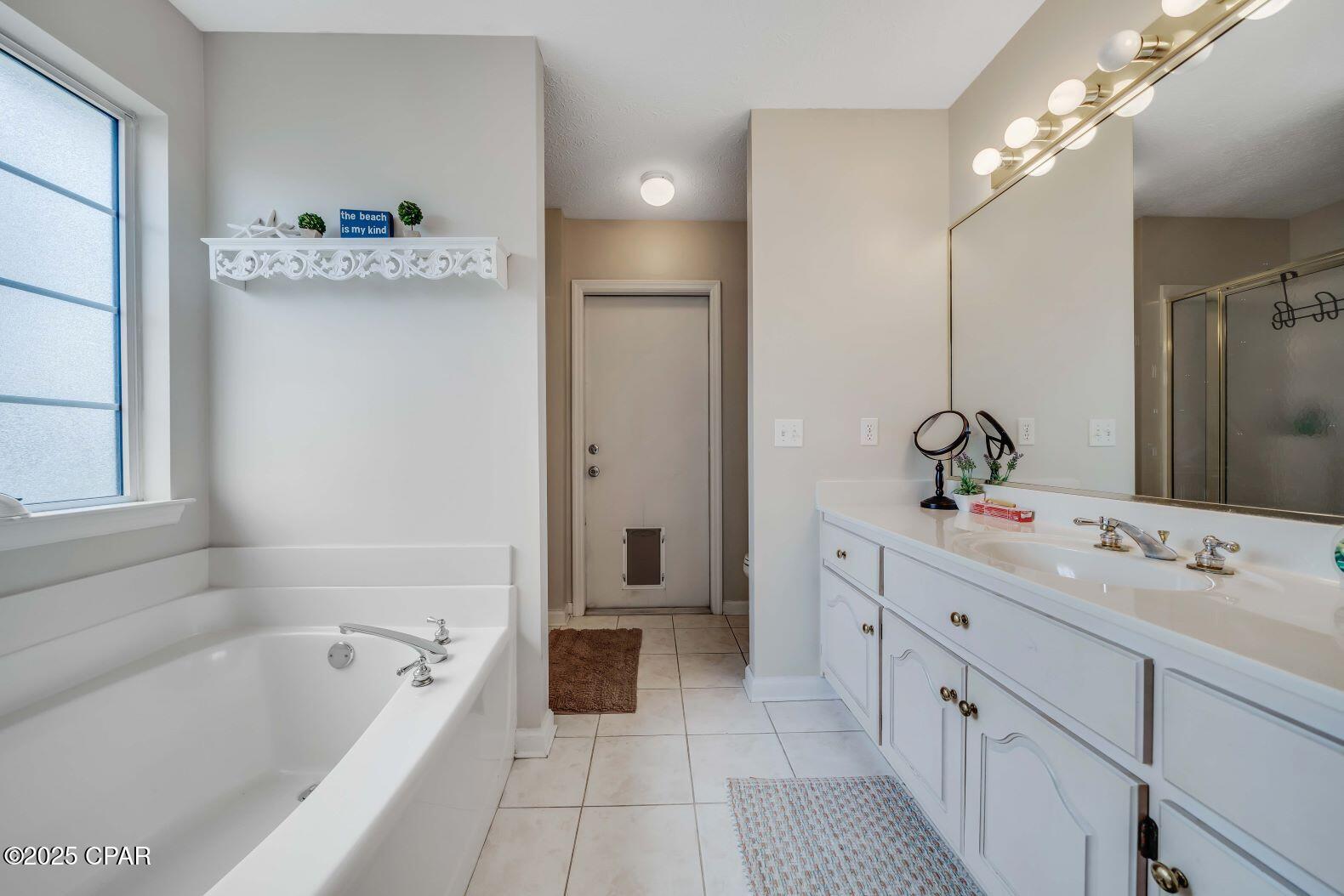 Summer Breeze - Residential