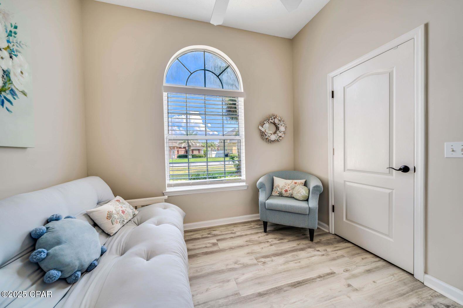 Summer Breeze - Residential