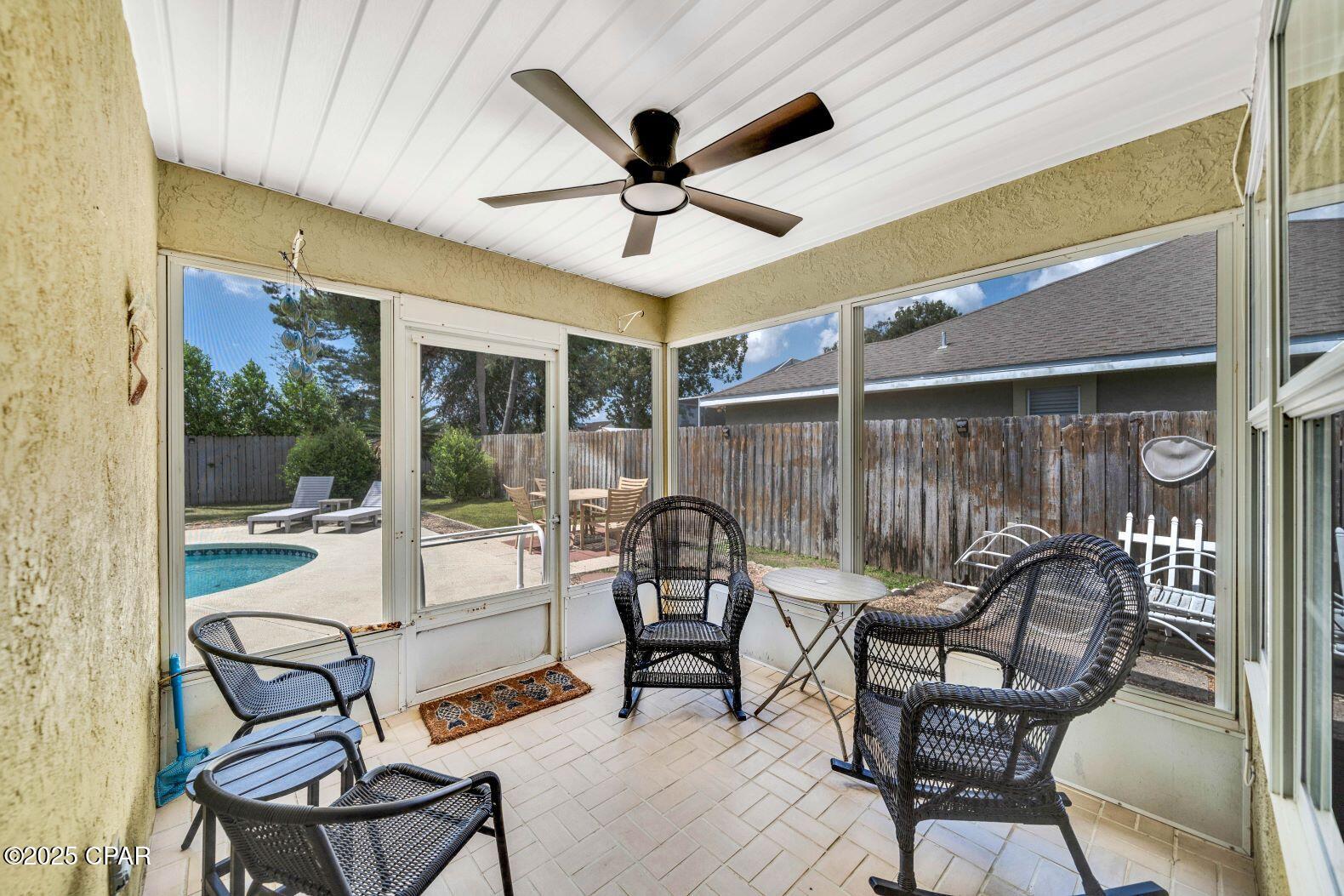 Summer Breeze - Residential