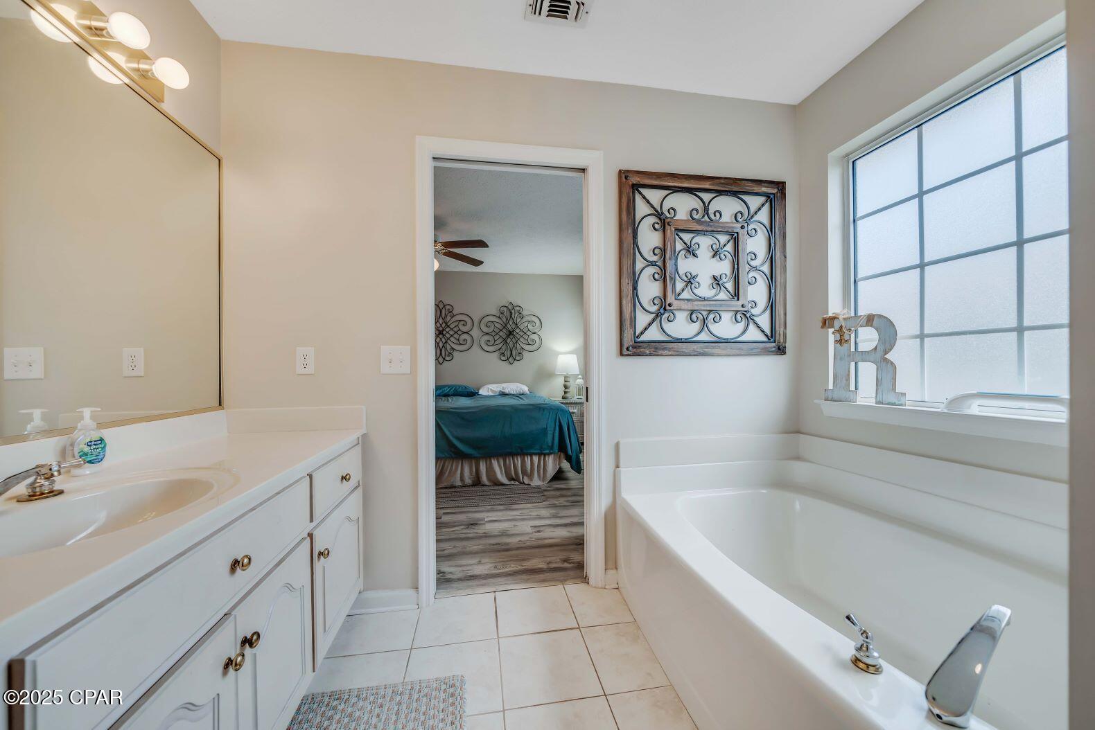 Summer Breeze - Residential