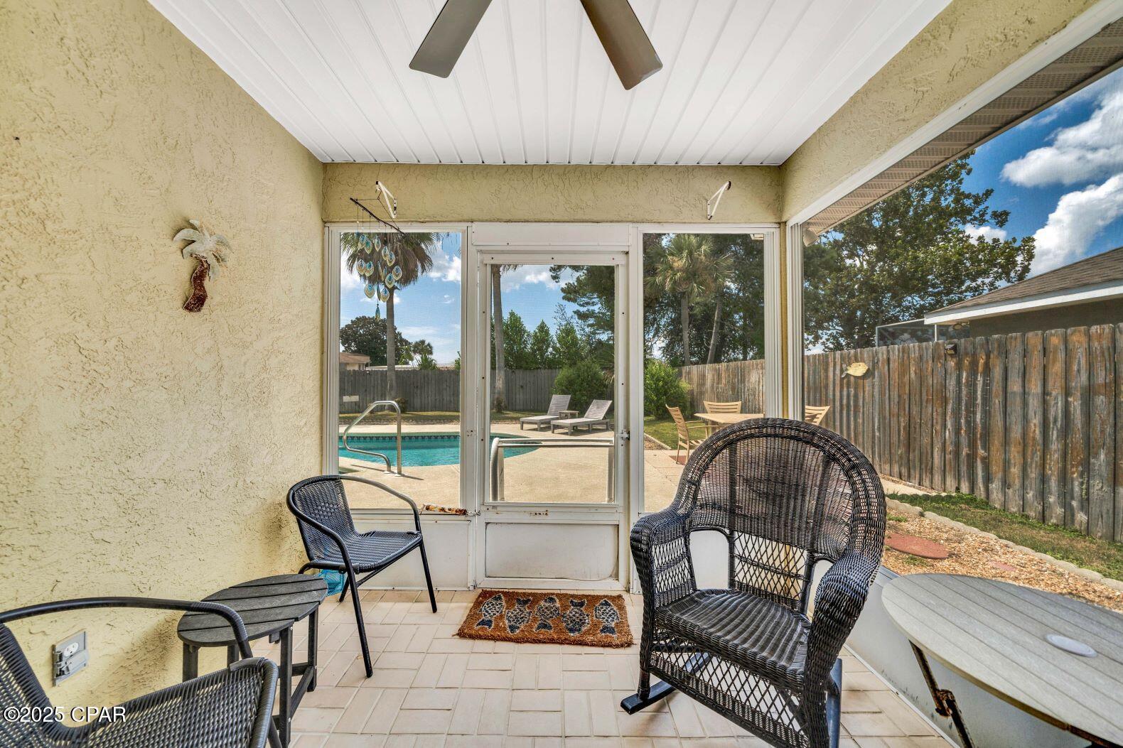 Summer Breeze - Residential