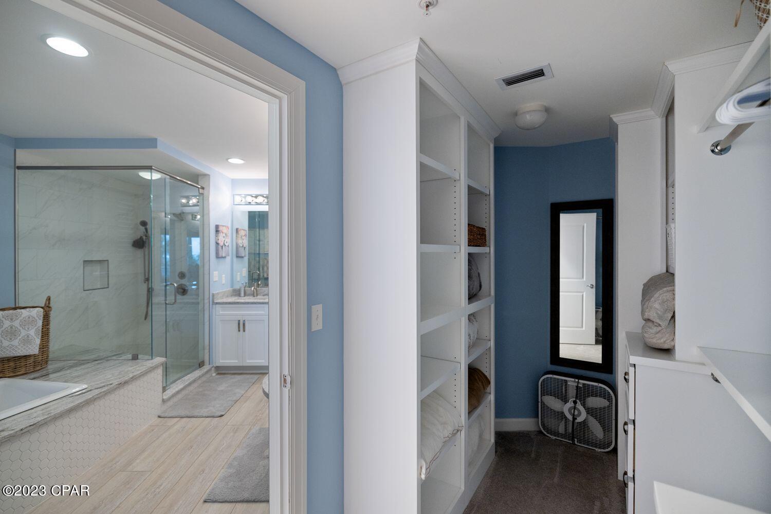 En Soleil Condo - Residential