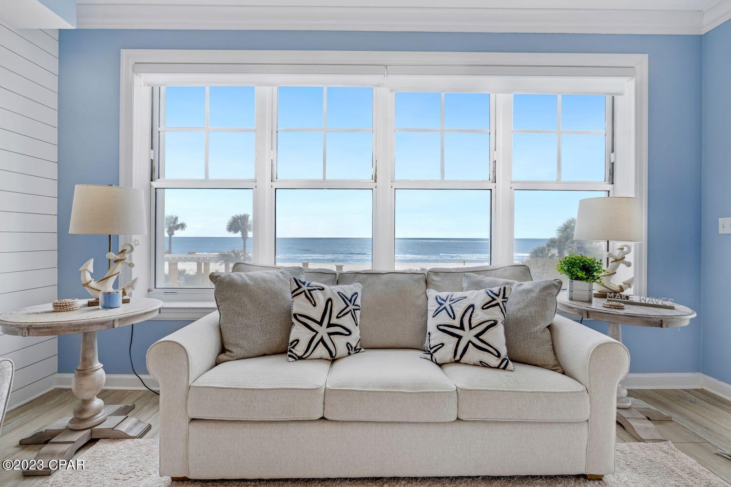 En Soleil Condo - Residential