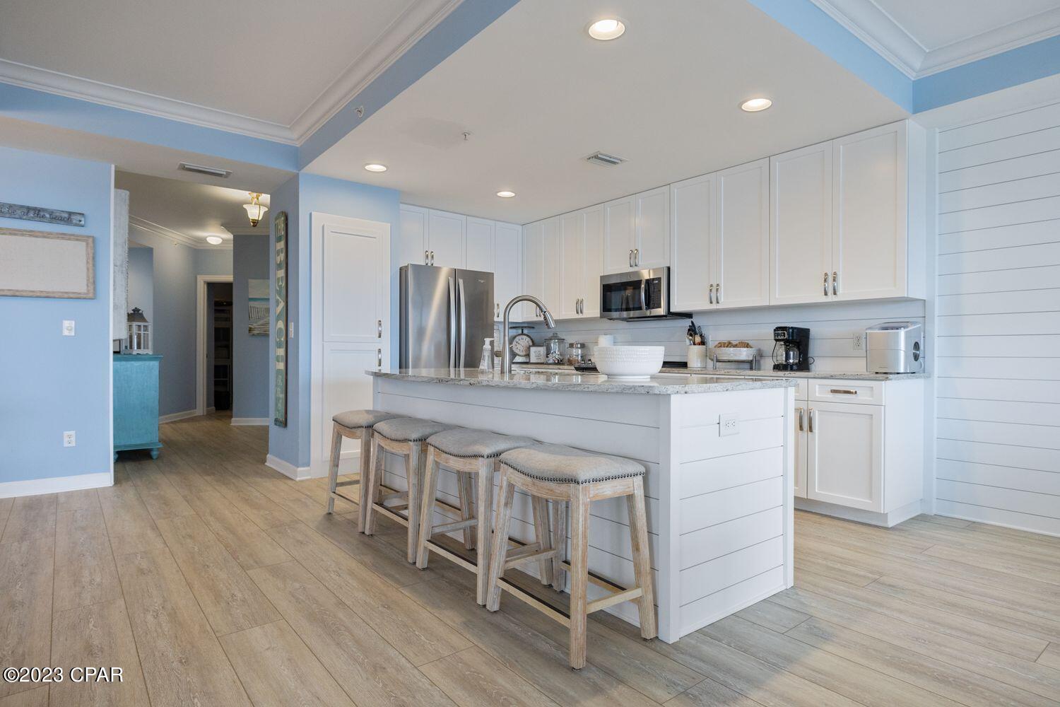 En Soleil Condo - Residential